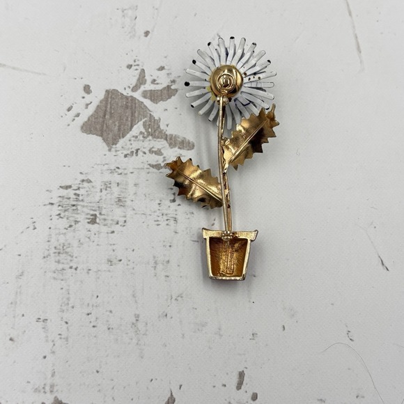 Vintage Corocraft Signed Flower Pin Brooch Enamel Layered Petals Garden Retro - Picture 2 of 6